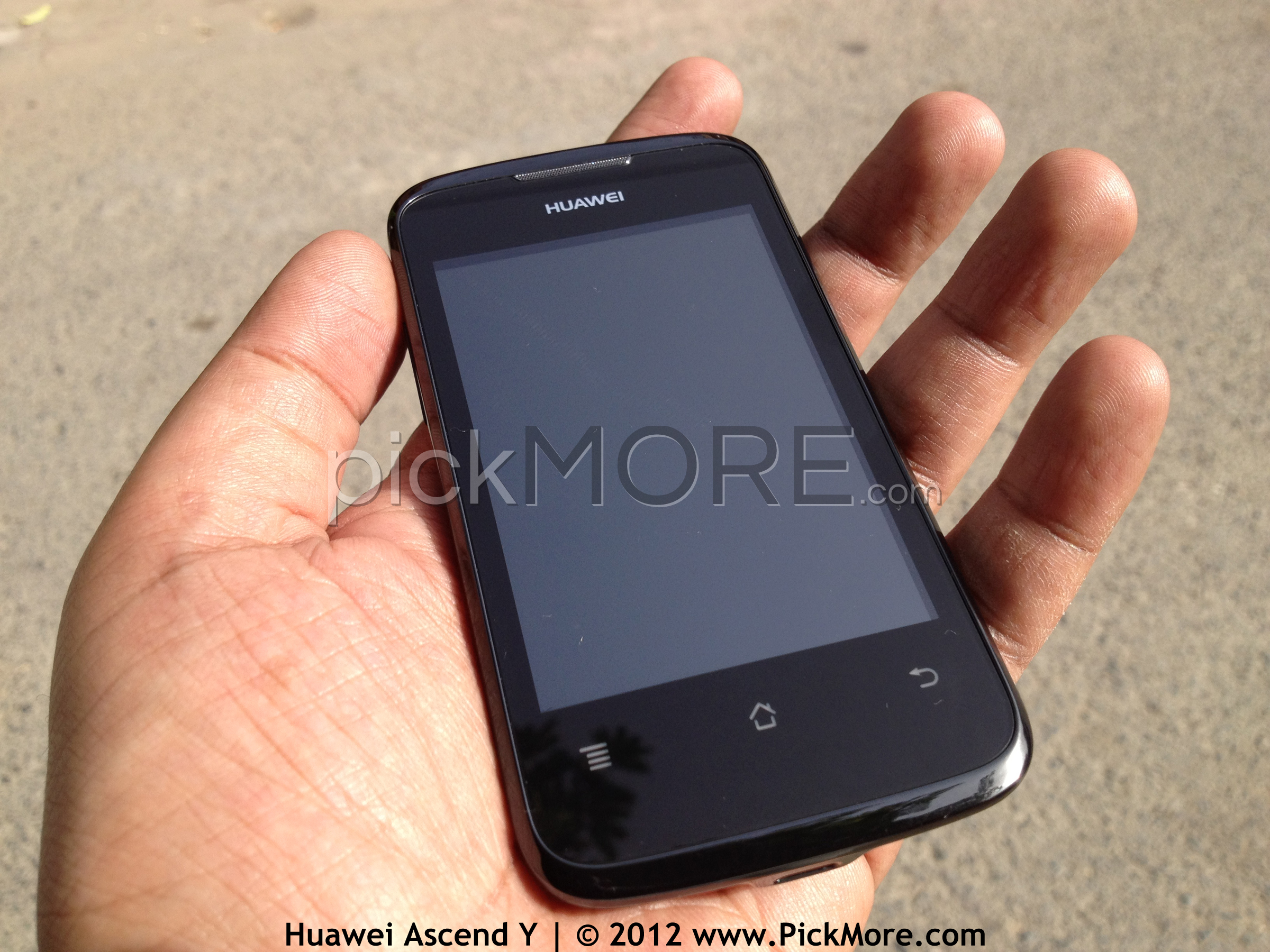 Hands on: Huawei Ascend Y 200 Mid-Range Android Smartphone